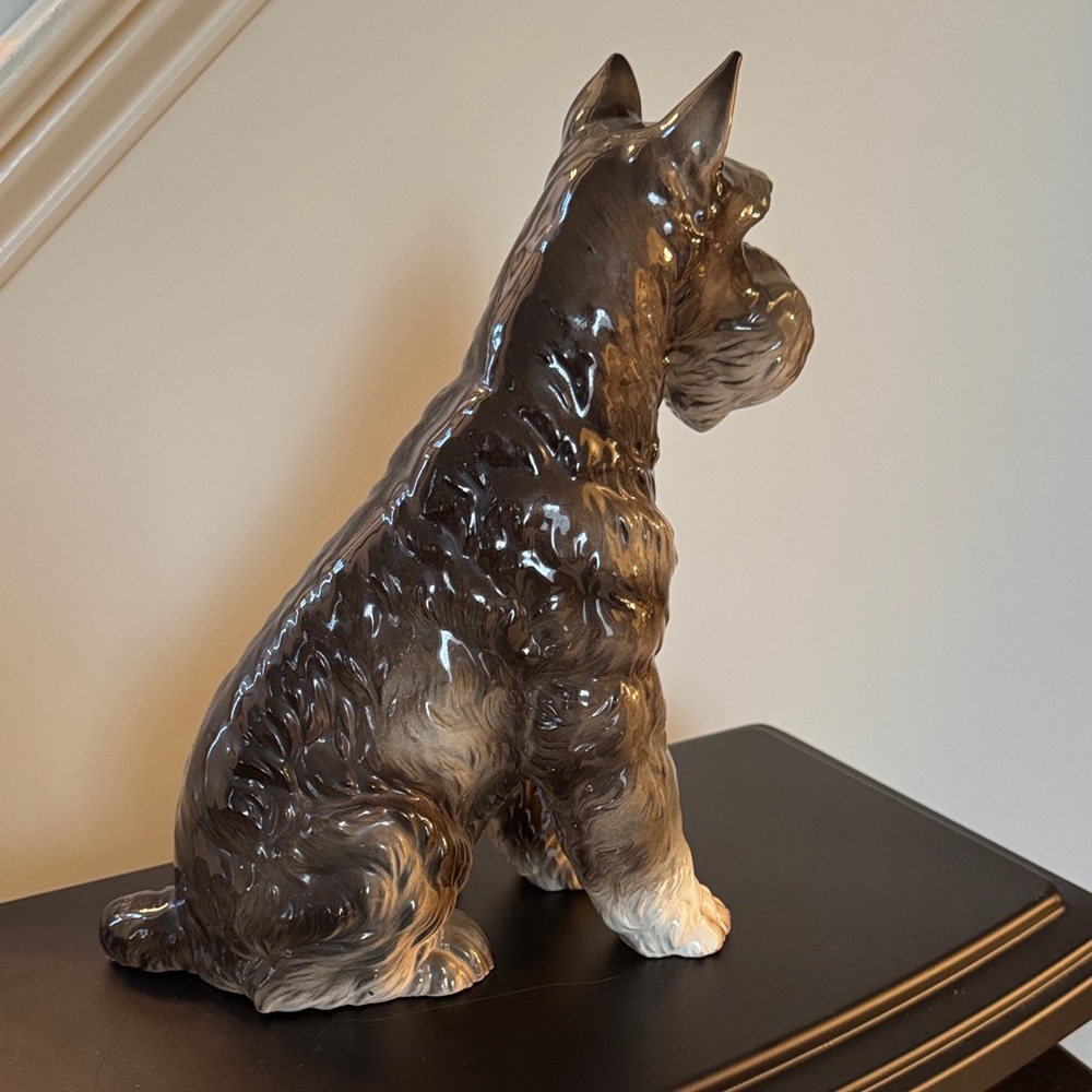 Vintage Shafford Japan Schnauzer figurine, titled “Snatty” (#137) - Picture 6 of 11